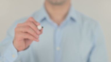 İş Zamanı, Saydam Ekranda Yazan Adam