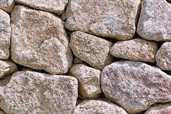 Стіна Сірими Коричневими Нерегулярними Каменями Різного Розміру Форми — стокове фото