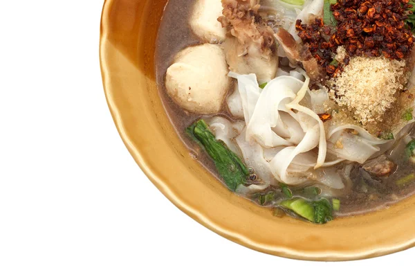 Varkensvlees noodles in soep Thaise stijl — Stockfoto