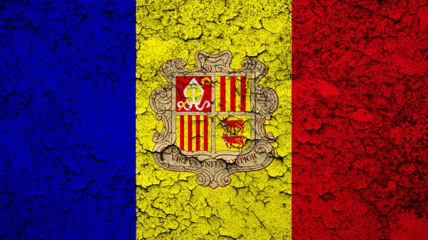 Vlag van Andorra geschilderd op gebarsten grond — Stockfoto
