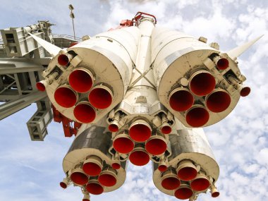 Sovyet roketi Vostok uzaya ilk insan göndermek için kullanıldı. Moskova, Rusya 'daki Sergi Merkezi' nde