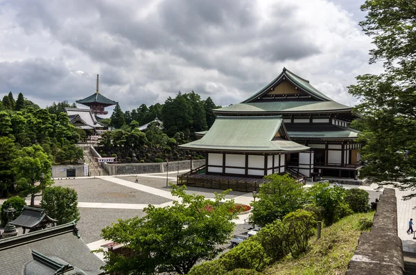 Una vista de los terrenos del templo — Foto de Stock