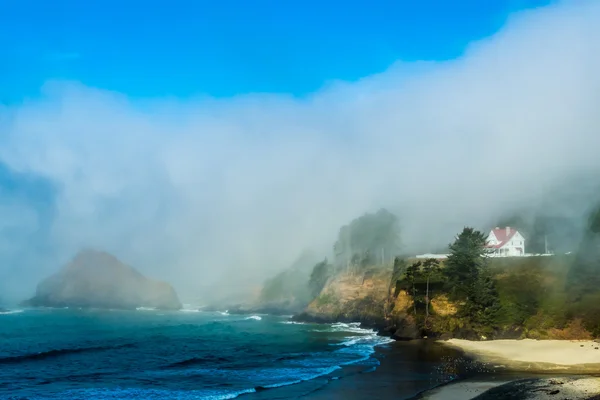 Dom w głowie Heceta Lighthouse — Zdjęcie stockowe