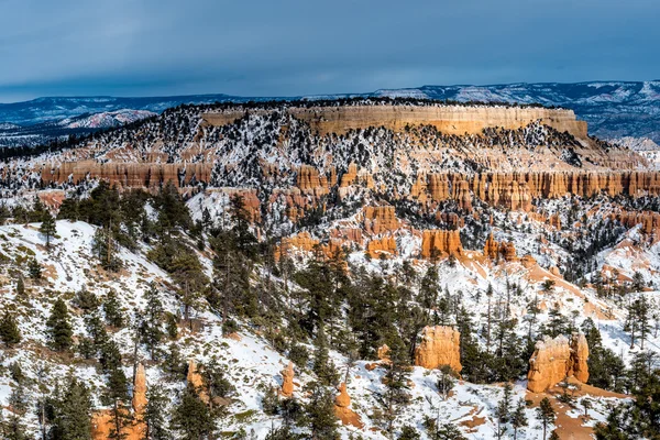 Butte at Bryce Canyon National Park — Stock Photo, Image