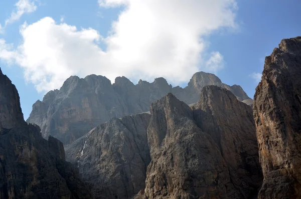 Gardena Pass dolomiti beschermen door unesco Italië — Stockfoto