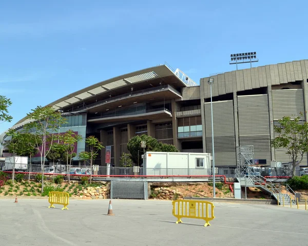 Vor dem Camp Nou in Barcelona vor einem wichtigen Spiel des FC Barcelona — Stockfoto