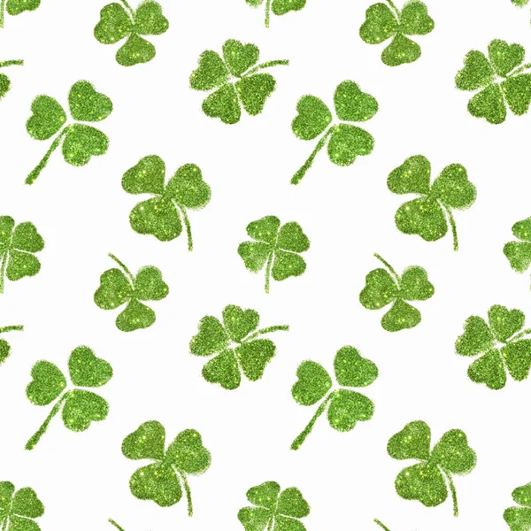 추상적인 잎의 녹색 반짝이 클로버의 완벽 한 패턴 — 스톡 사진