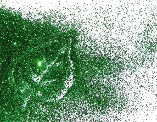 Foglia di scintillio verde scintilla su sfondo bianco — Foto Stock