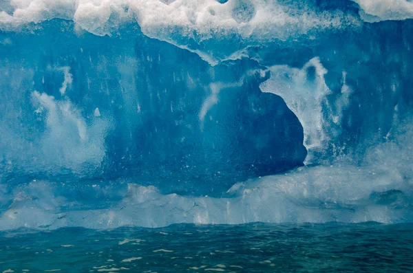 氷山の青色の氷の詳細 — ストック写真