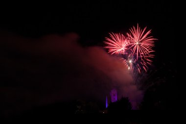 Loretto kilise üzerinde havai fişek