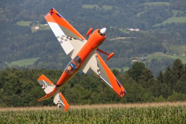 Uçak - Model uçak - düşük kanat akrobasi