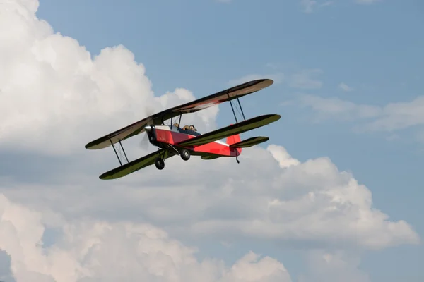 Dubbeldäckare - modell biplan - flygplan — Stockfoto