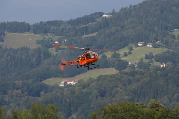 Militärhubschrauber - Hubschrauber - Armee - Modellhubschrauber — Stockfoto