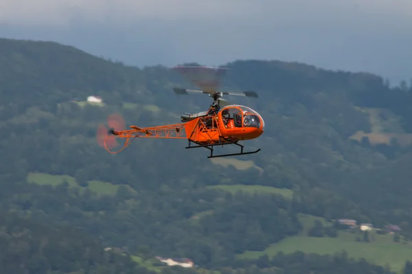 Askeri helikopter - helikopter - ordu - model helikopter — Stok fotoğraf