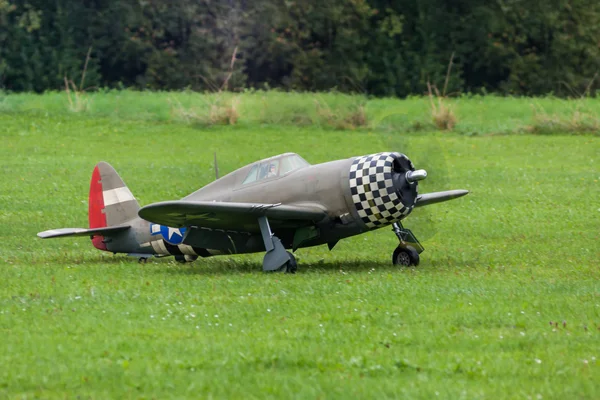 Uçak - Model uçak - düşük kanat akrobasi — Stok fotoğraf