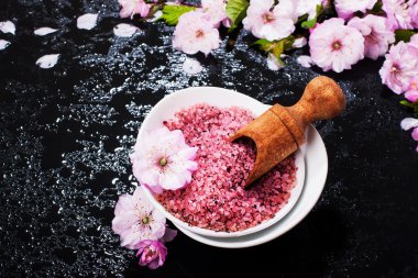 Spa konsept badem çiçekli