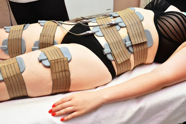 Myostimulation Cosmétologie Matériel Soins Corps Sculpture Corporelle Non Chirurgicale Cellulite Images De Stock Libres De Droits