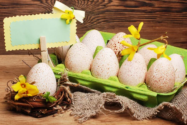 Paassamenstelling met eieren — Stockfoto