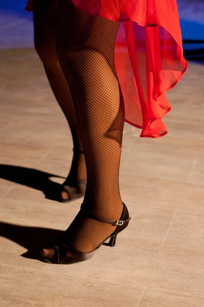 Jambes Femme Une Danseuse Tango Portant Des Chaussures Noires Une — Photo