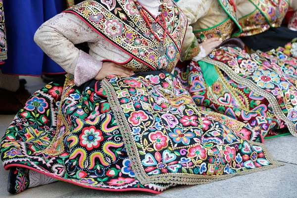 Mulheres Vestindo Dos Trajes Populares Zamora Espanha Posando Para Uma — Fotografia de Stock