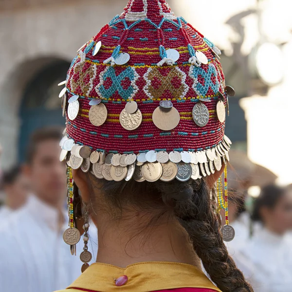 Chuvash Cumhuriyeti 'nin halk kostümlerinden birinin ayrıntıları.