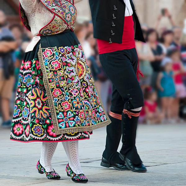 Man Vrouw Dansen Het Traditionele Volkskostuum Dragen Uit Zamora Spanje — Stockfoto
