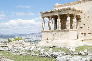 Yunanistan 'ın Atina kentindeki Akropolis tepesindeki Antik Echtheion tapınağı