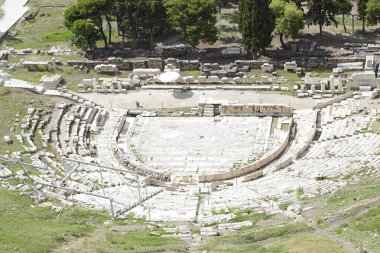 Antik Dionysus Eleuthereus Tiyatrosu Atina Akropolü 'nün tepesinden görüldü