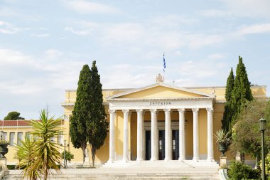 Yunanistan 'ın Atina Ulusal Bahçeleri' nde düzenlenen etkinlikler için kullanılan ikonik halka açık Zappeion salonu