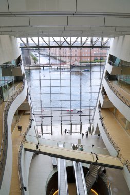 Kara Elmas, Kopenhag Kraliyet Kütüphanesi, Danimarka 