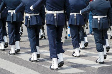 Stockholm 'de İsveç askeri geçidi 