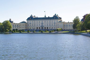 Drottningholm Sarayı İsveç 'te bulunmaktadır.