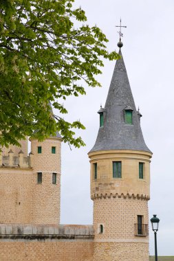 İspanya 'daki Alcazar de Segovia manzarası
