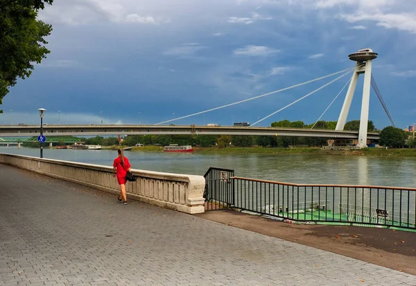 Puente Snp Río Danubio Petrzalka Bratislava Eslovaquia — Foto de Stock