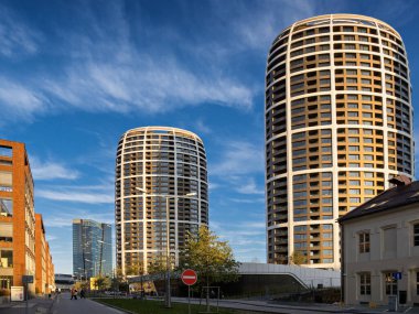 Mlynske nivy 2, modern bina, Nivy kulesi, Bratislava, Slovakya.