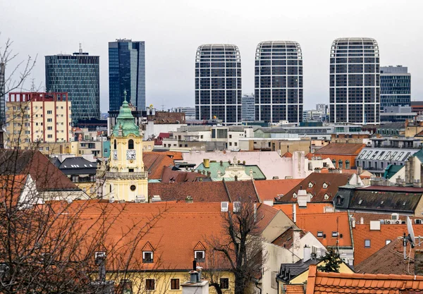 Bratislava Moderner Bau Turm Altes Rathaus Mlynske Nivy Slowakei — Stockfoto