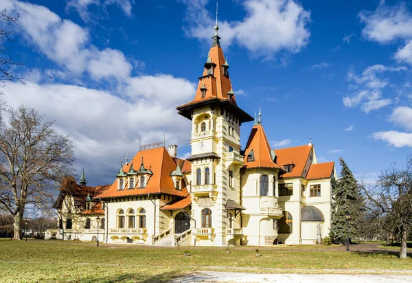 Manor House Prievoz Csaky Hunting Lodge Congregation Daughters Francis Assisi — Stock Photo, Image