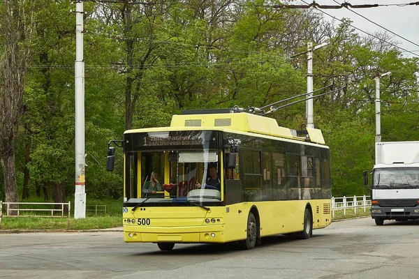 Тролейбус Вулиці — стокове фото