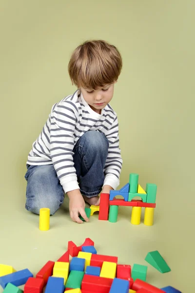 Child Playing with Blocks — Stockfoto
