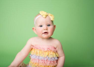 Bebek Paskalya kıyafeti