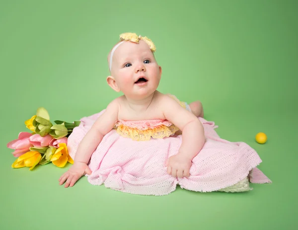 Bebê na Páscoa Roupa, Tempo de Tummy — Fotografia de Stock