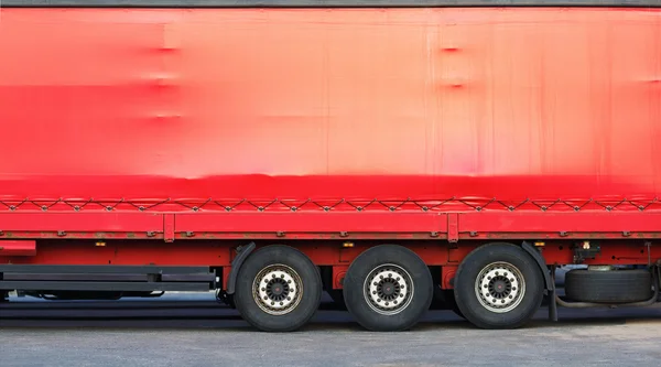 Lado del camión rojo — Foto de Stock