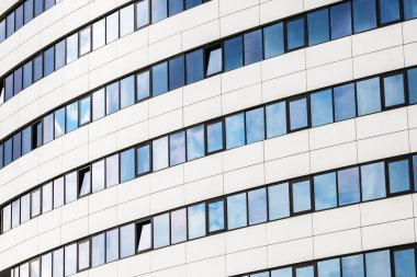 Ofis binasının ön cephesi