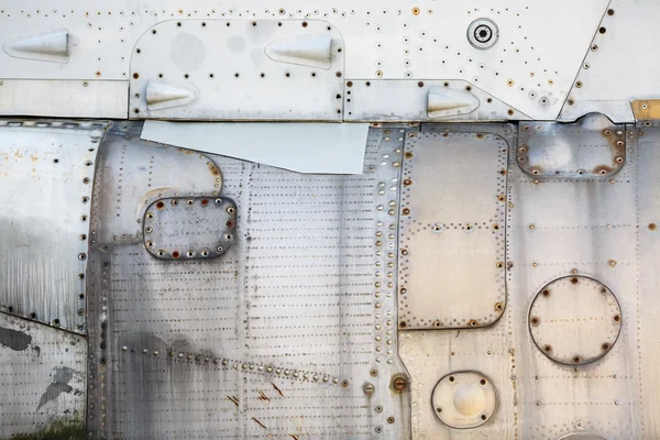 Perçin ile metal doku