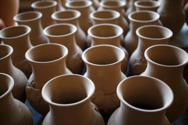 Pişmiş kil tencere