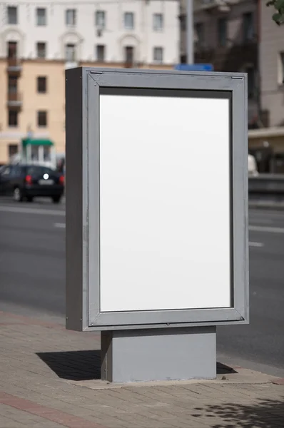 Billboard vertical en blanco —  Fotos de Stock