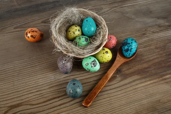Easter eggs on the table — Stock Photo, Image