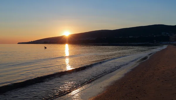 Soloppgang over havet – stockfoto