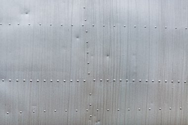 perçinli metal