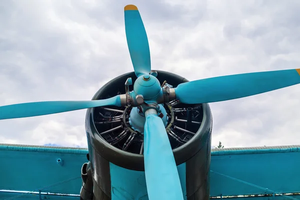 Propeller airplane — Stock Photo, Image